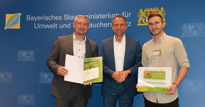 GEKA receives the Blühender Betrieb "Blooming Business" award