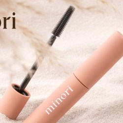 Mother of Lashes mascara for Minori
